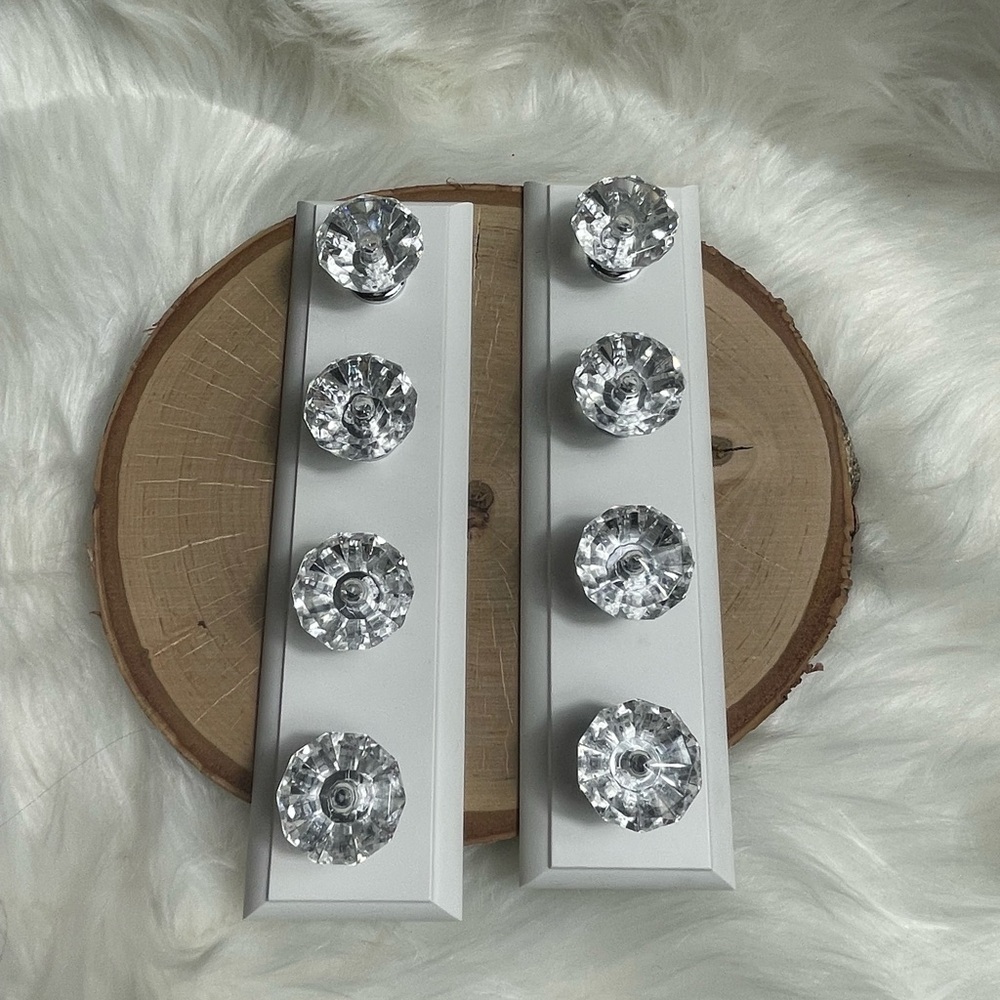 Wall Hanging Organizer White Crystal Knobs
